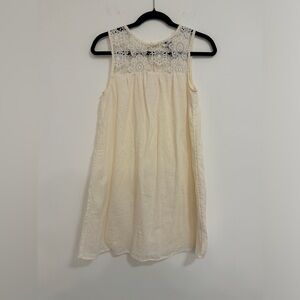 Old navy women’s cream dress